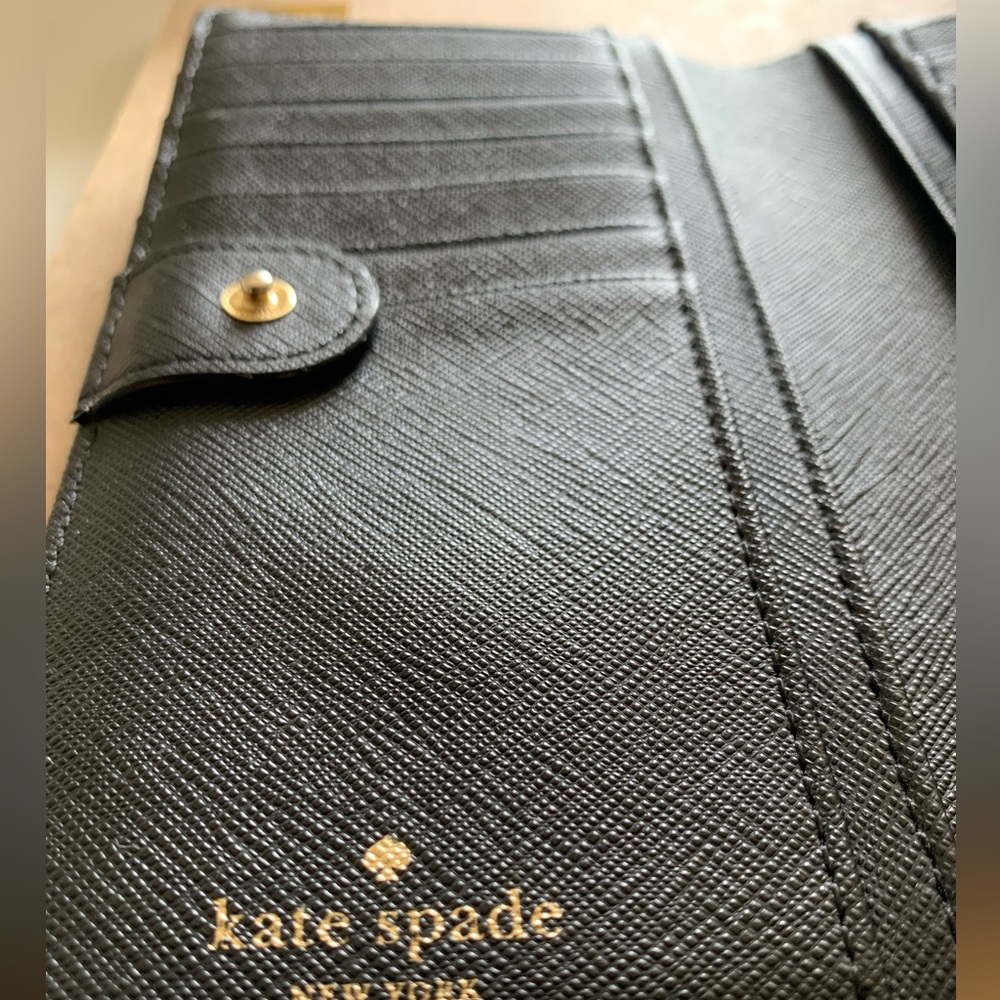 Kate Spade Black Wallet - Picture 2 of 11